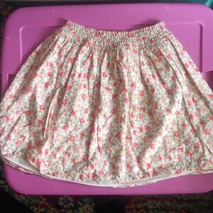 Pretty floral lined skirt